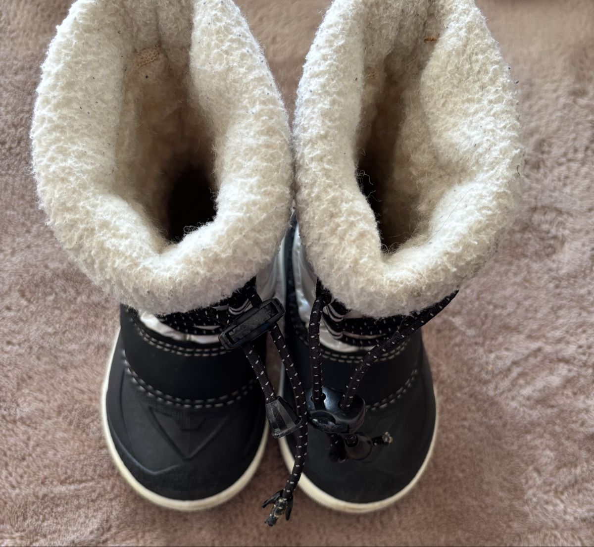 Scarpe per ragazzi: Winterstiefel, Gr. 20-21!!! – Usato da Einsiedeln venduto da sum_xm7z 1