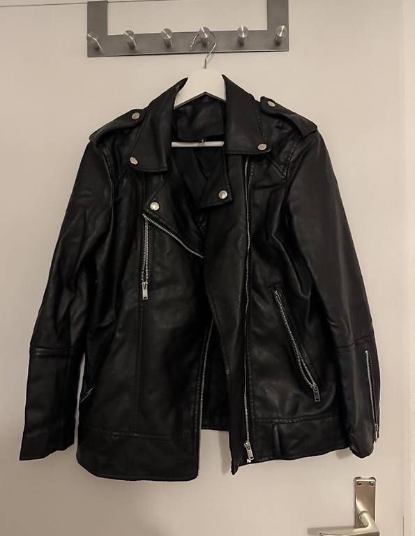 Giacche: Kunstleder Jacke, Schwarz, Gr. S – Usato da Brüttisellen venduto da Ariana-24