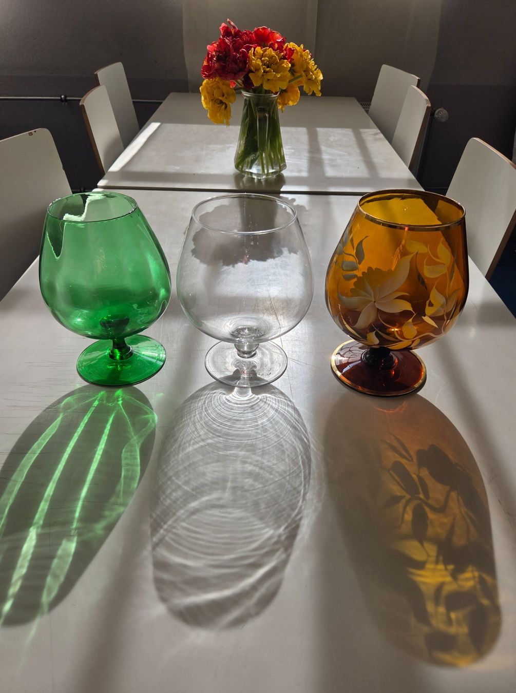 Verres: 3 edle antike Brandy-Schwenker, Glas. – D'occasion à Münchenstein par tsp01