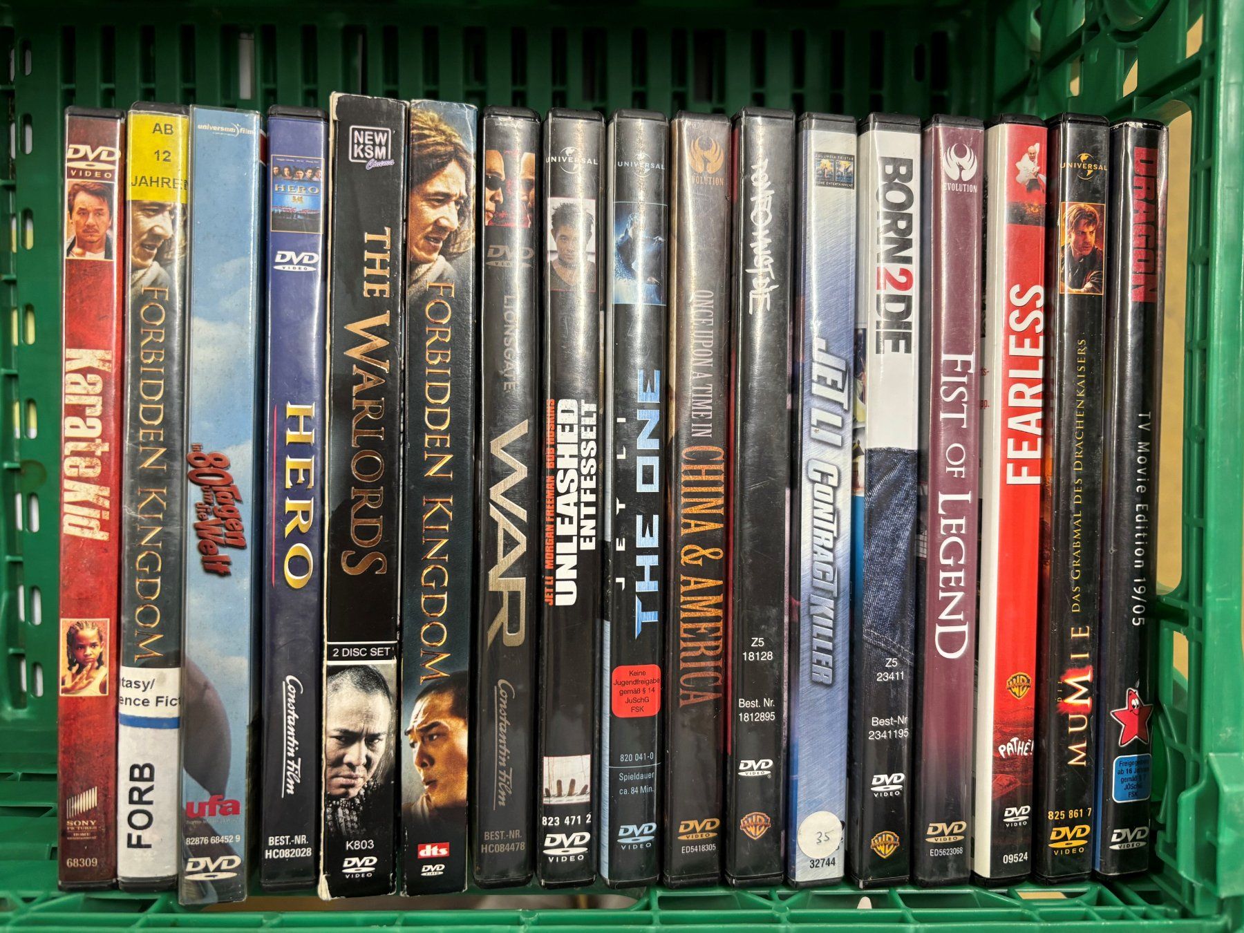 Tutti i DVDs: DVD Sammlung Jet Li & Jacky Chan 17 Stück – Usato da Basel venduto da andipfandi