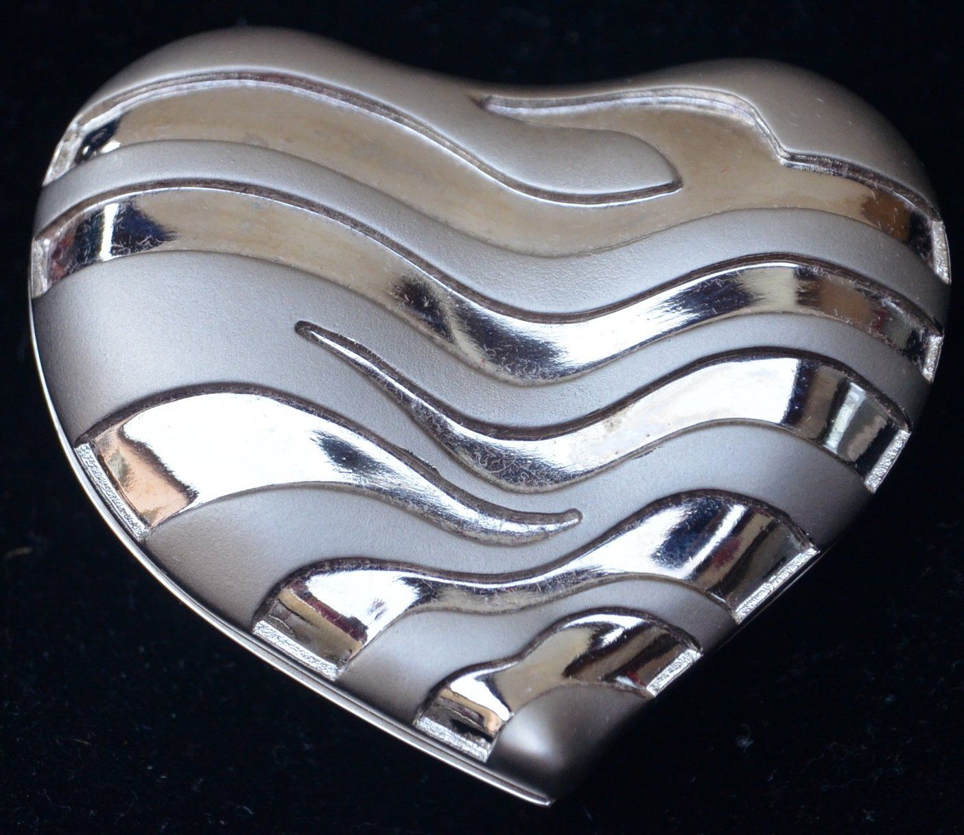 Estée Lauder Profumi & Eau de Toilette: Estée Lauder pleasures Heart Solid Perfume Vintage – Usato da Collonges venduto da arashee