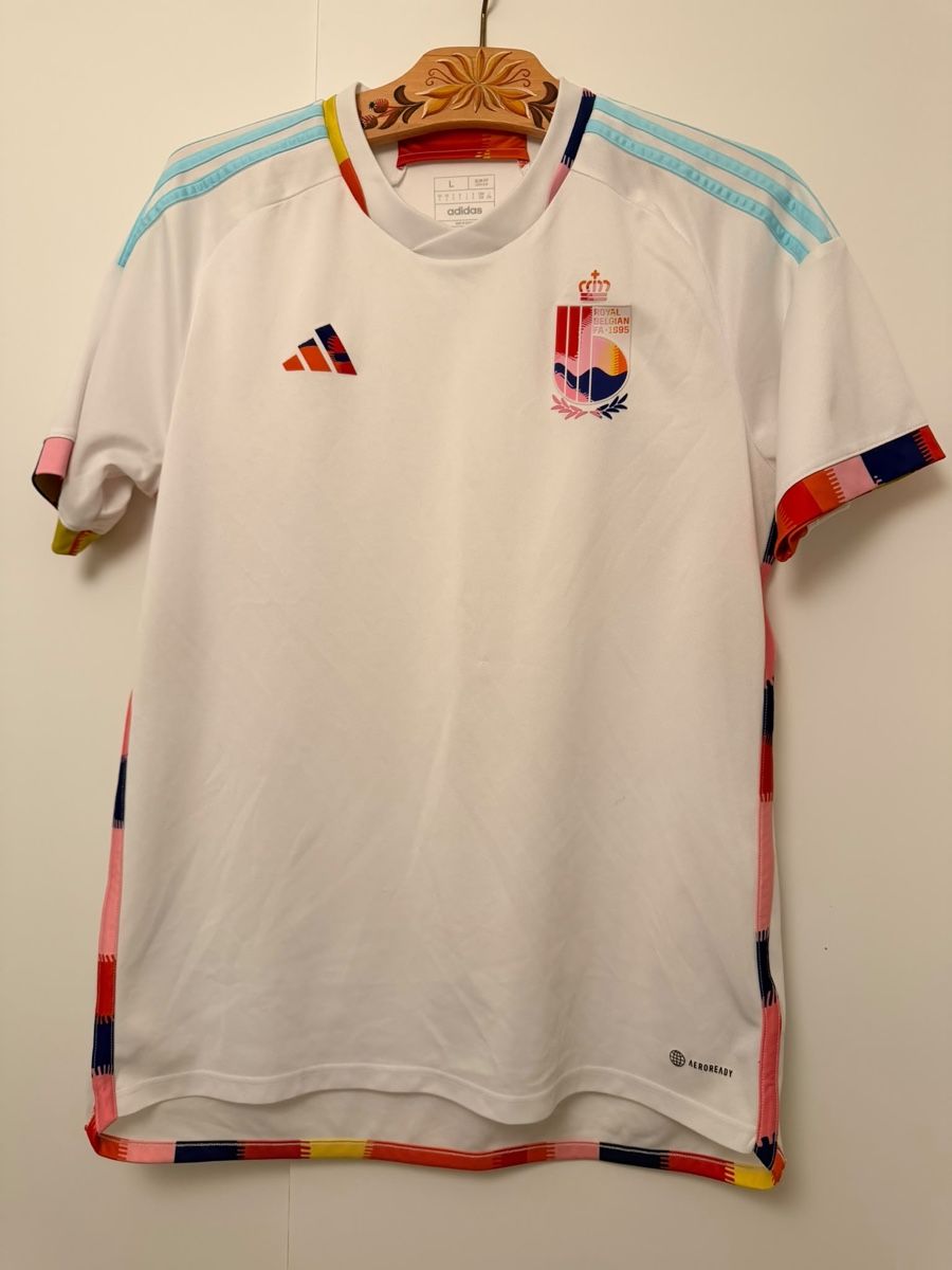 Adidas Leibchen & Hosen: Maillot de foot  – Gebraucht aus Tramelan von mar_xrj7