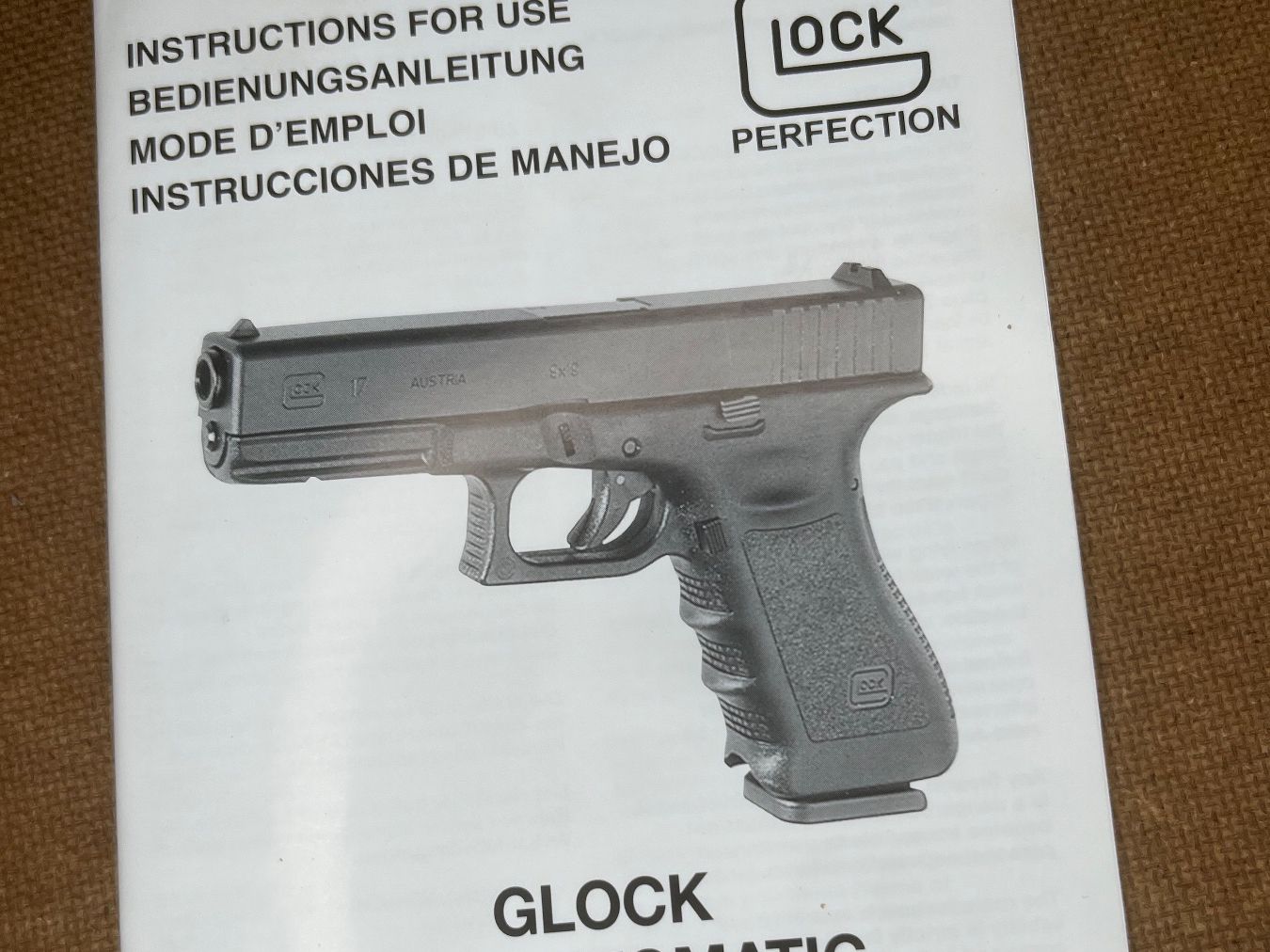 Bücher: Anleitung zu GLOCK Pistolen – Gebraucht aus Magden von Hornet2