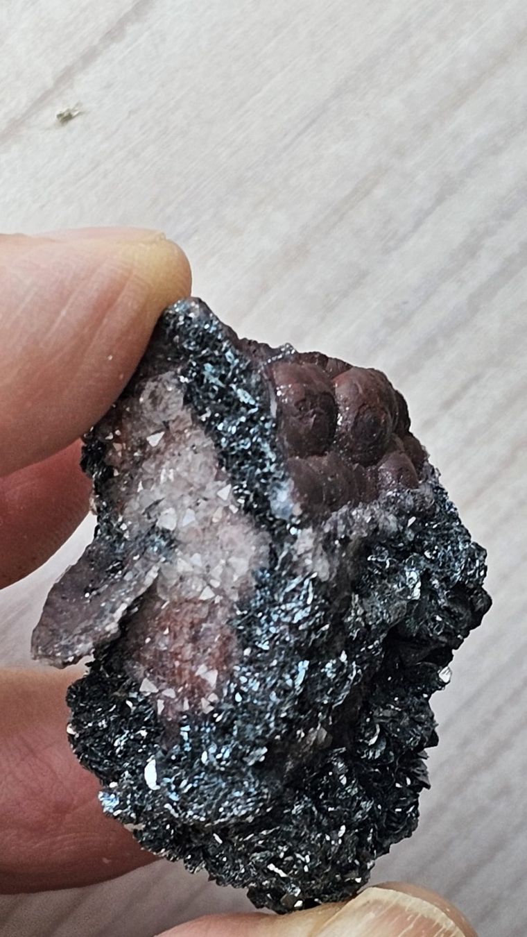 Minéraux & Lithothérapie: Black Metallic Crystal on Quartz Matrix – D'occasion à St-Légier-Chiésaz par nig_dk7p 6