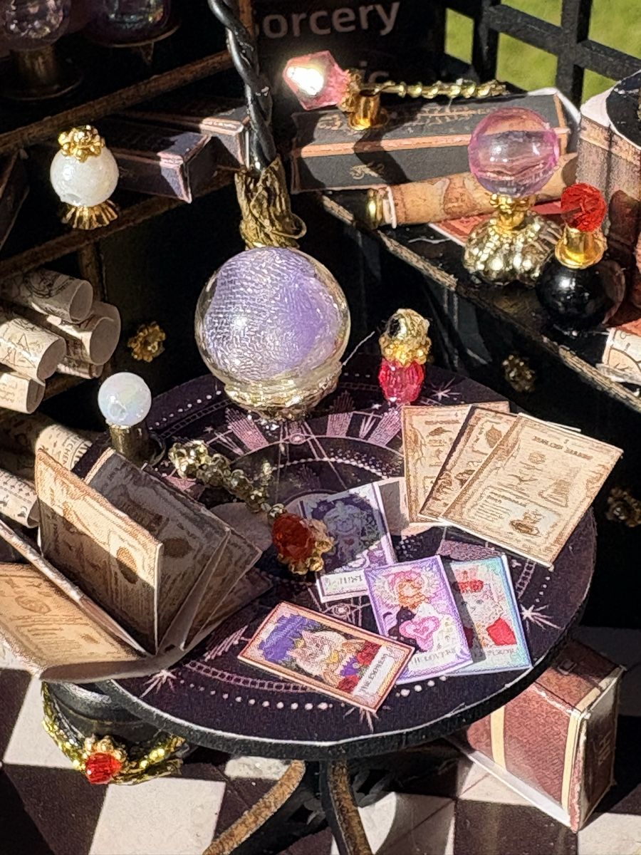 Case e mobili per bambole: Magic Shop Miniature,  Moon Magic DIY Dollhouse – Nuovo e nell'imballaggio originale da Binningen venduto da chr_g6n2 2