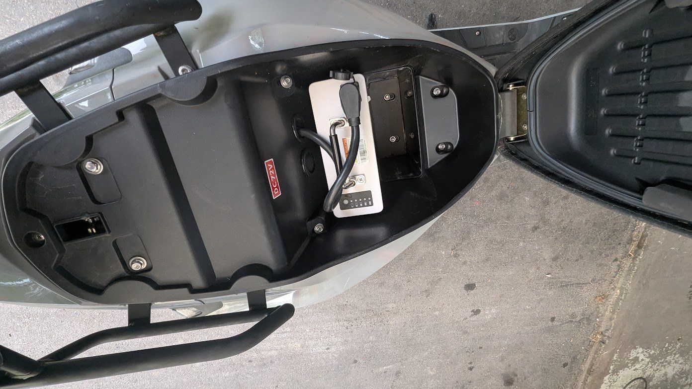 Scooter: Motorrad UGBEST R3S – Usato da Matzingen venduto da autokappeler 3