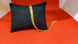 Elegantes goldfarbenes Armband, neuwertig & zeitlos!