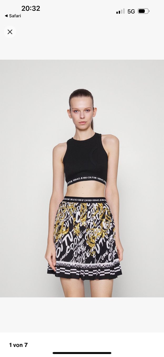 Versace Top: Wunderschöne nagelneue VERSACE JEANS top – Nuovo e nell'imballaggio originale da Biel/Bienne venduto da guessa 7