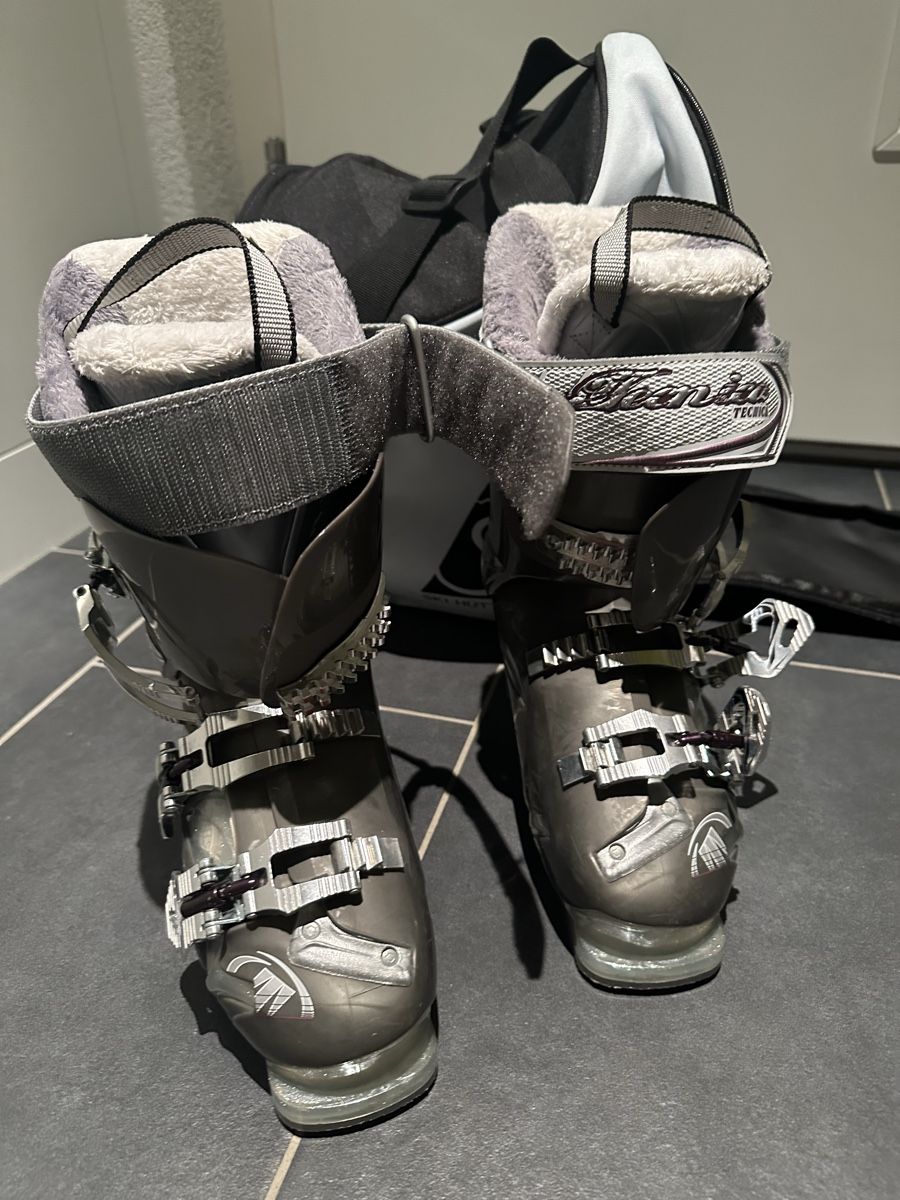 Sci: Skischuhe, Damen – Usato da Bolken venduto da viv_52qx