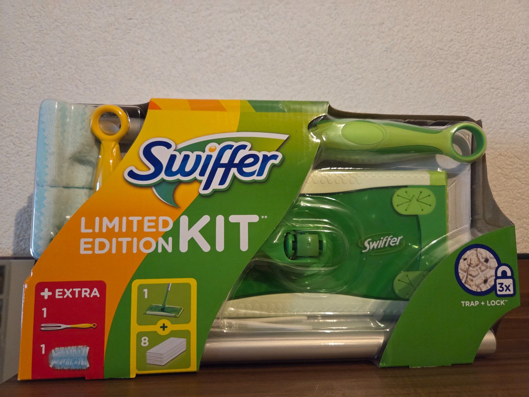 Swiffer Altro in Apparecchi per la pulizia: Swiffer Limited Edition Kit neu – Nuovo e nell'imballaggio originale da Chur venduto da Einszweidreiviermein