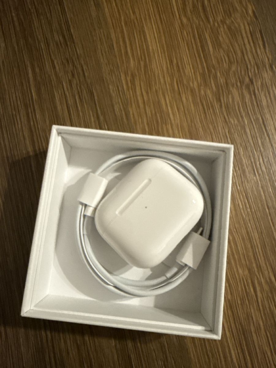 Apple Kopfhörer: Apple AirPods 3. Generation mit Lightning Case neu+Ladekabl – Gebraucht aus Mels von den_8kpk 3