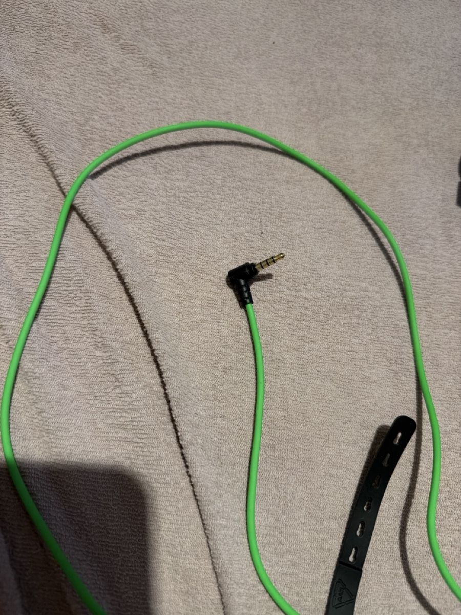 Razer Cuffie: Headset black with microphone – Nuovo (secondo la descrizione) da Embrach venduto da geo_727s 1
