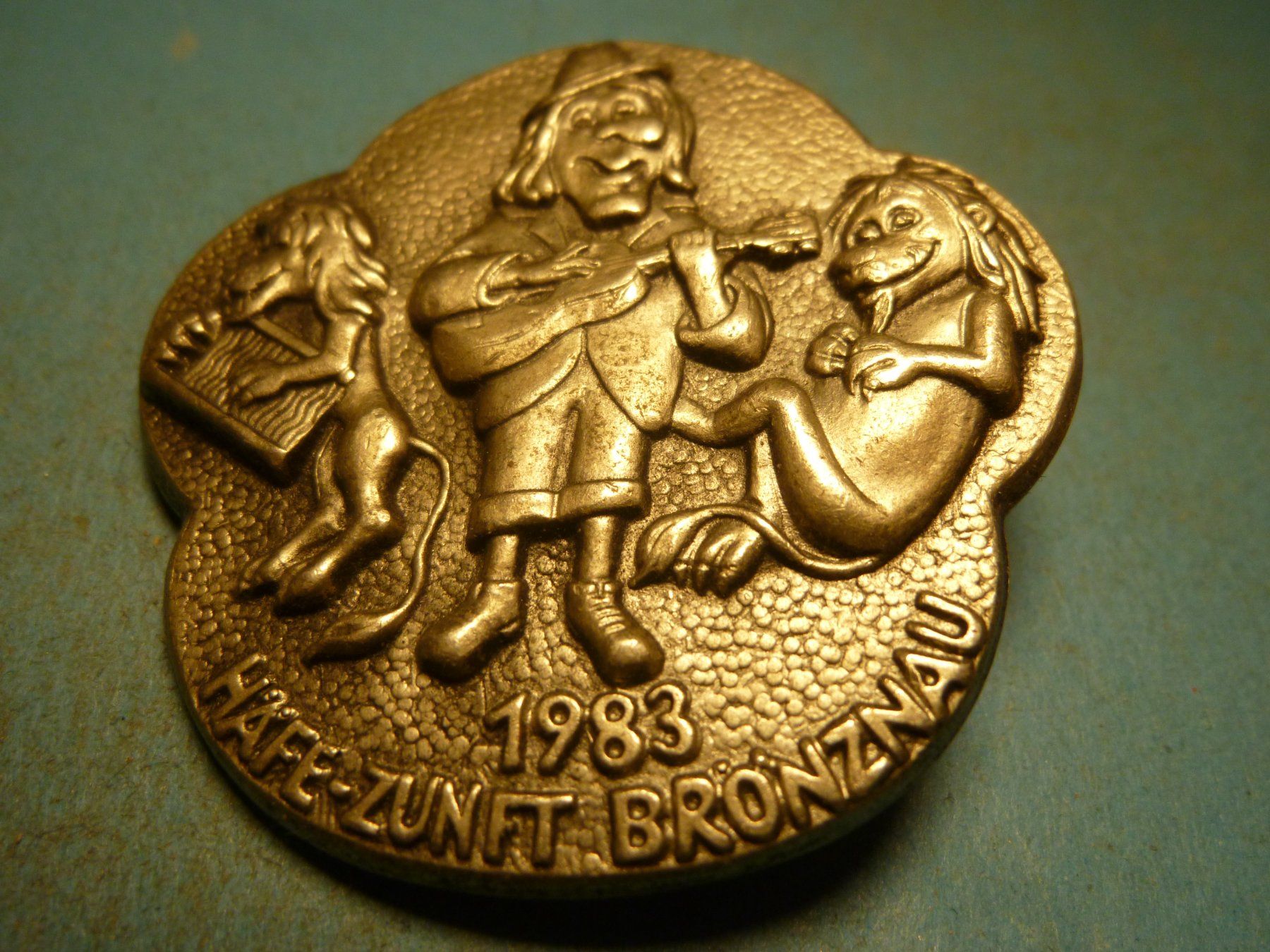 Placchette & Badge: BRÖNZNAU 1983 SILBER – Usato da Ried (Muotathal) venduto da Mandarin02