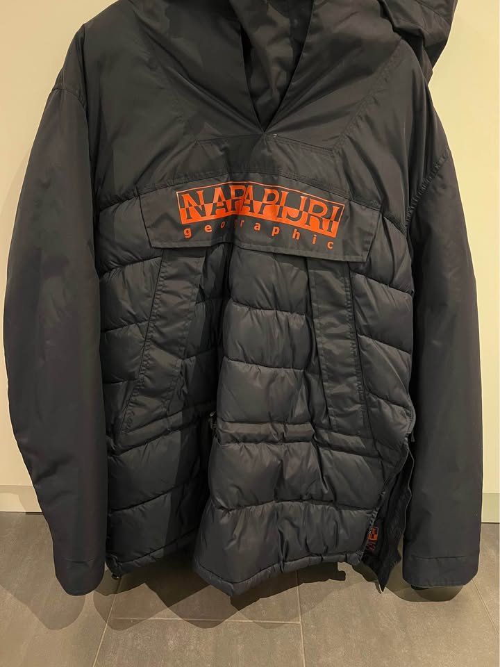 Napapijri Giacche: Veste imperméable Napapijiri taille M – Usato da La Tour-de-Trême venduto da Jackda66