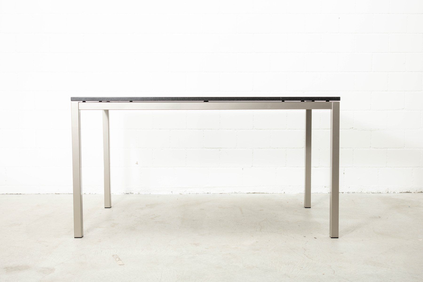 Tavoli: Edler Granittisch / Gartentisch 140 x 80 cm – Nuovo (secondo la descrizione) da Zürich venduto da ZuercherBrockenhaus 1