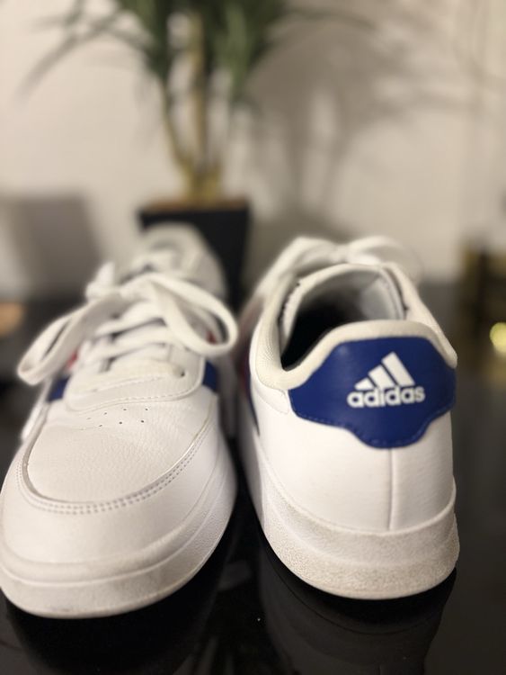 Adidas Chaussures hommes: Adidas Sneacker Gr. 39 1/3 blau weiss rot – D'occasion à Wettingen par Hasta80 1