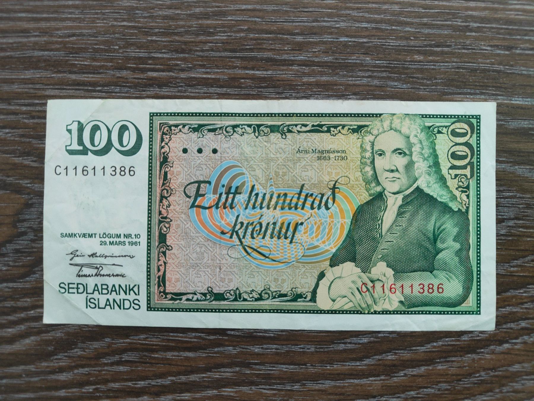Banconote: Island 100 Kronen 1981 – Usato da Flaach venduto da Lonzo99