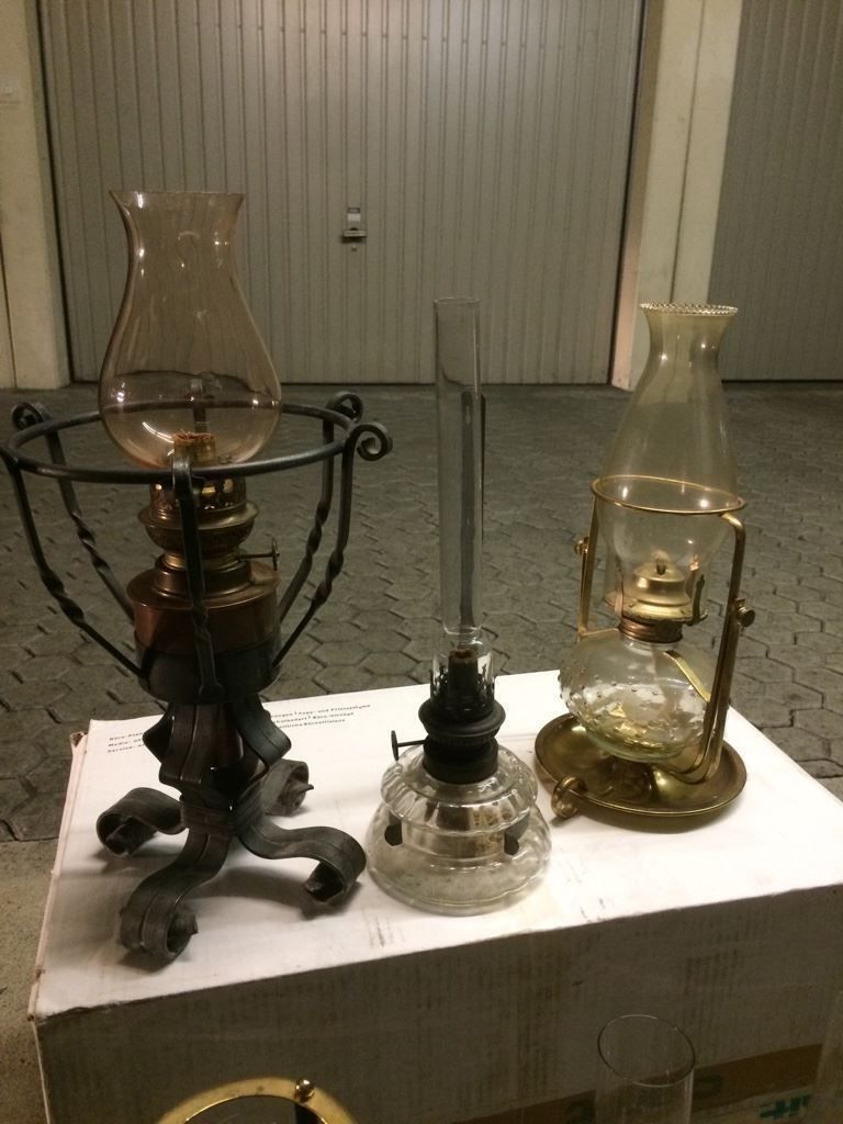 Lampen: Petrollampen / Petroliumlampen Sammlung – Gebraucht aus Volketswil von Ahot 9
