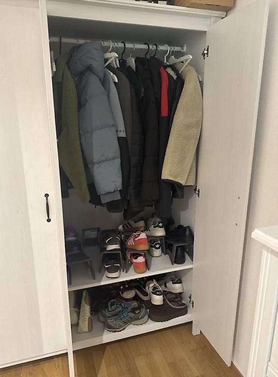 Schränke: Kleiderschrank – Gebraucht aus Ostermundigen von sah_k6vw 2