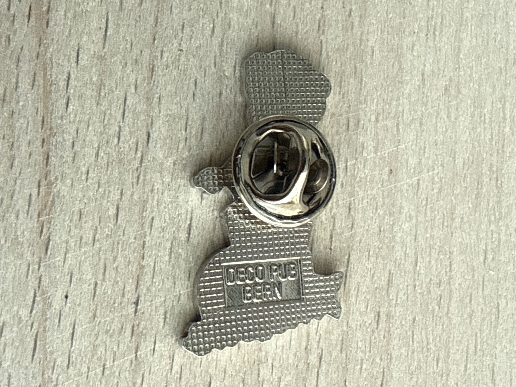 Plaketten & Abzeichen: Pin Mr. Tom – Gebraucht aus Glattbrugg von Schweigmatt 1