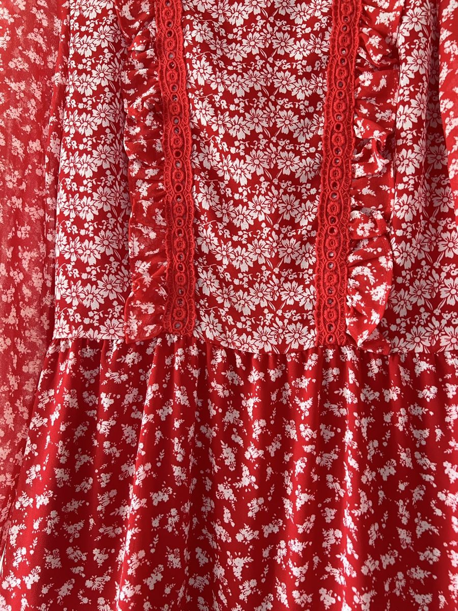 H&M Vestiti: Kleid rot geblümt mit Spitze Grösse XS – Nuovo (secondo la descrizione) da Egliswil venduto da Rumberta1987 1