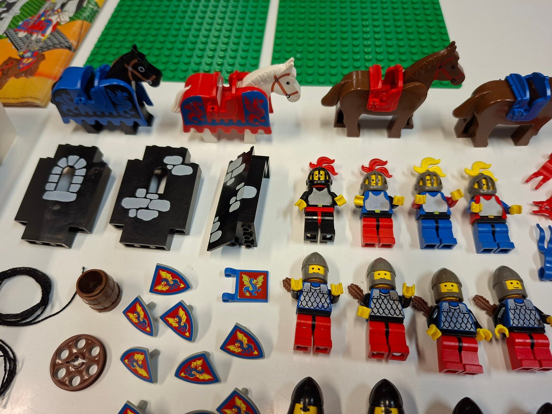 Lego Spielzeuge: Lego 6085 Black Knights Black Monarch's Castle – Gebraucht aus Sils im Domleschg von AMAG_AUDI_ZH 3