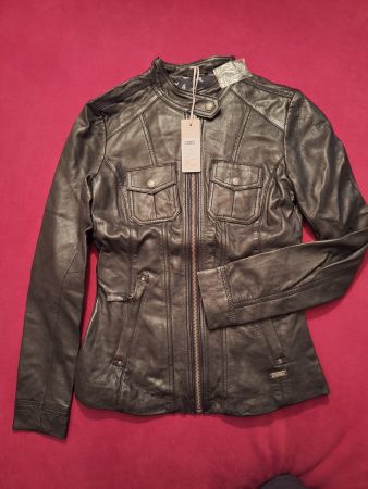 Top Mustang Lederjacke XS neuwertig schwarz für den Herbs...