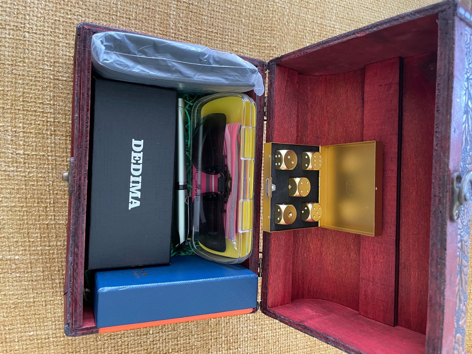 Tutte le decorazioni: Geschenkbox mit diversen Artikeln – Nuovo e nell'imballaggio originale da ossingen venduto da franco057 1
