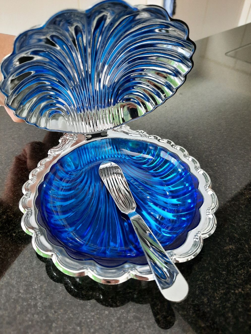 Autre vaisselle: Butterdose Muschelform mit Messer, 3-teilig – Neuf (Voir description) à Dörflingen par Palmetto