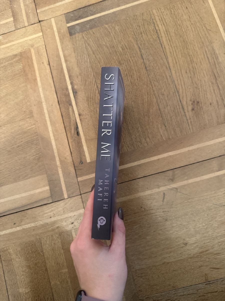 Libri: SHATTER ME englisch – Usato da Seengen venduto da che_sp9z 1