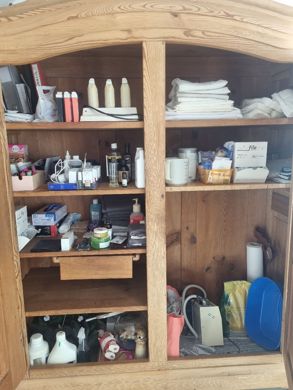 Armadi: Bauernschrank massiv – Usato da Thayngen venduto da McDb 1