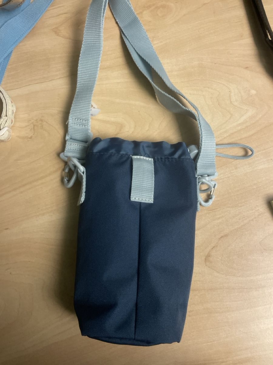 Sacs: Tasche blau mit Schultergurt neu – Neuf avec emballage d'origine à Obergerlafingen par cabo4 1