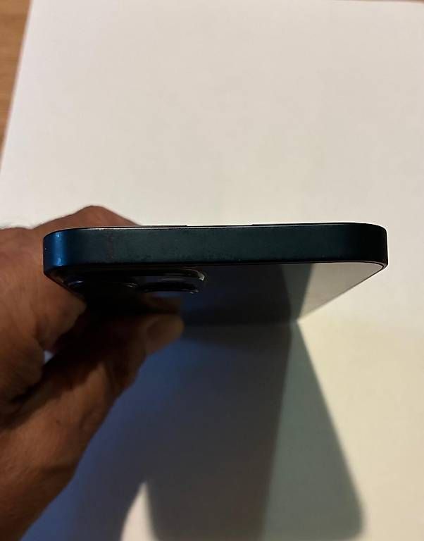Handys / Smartphones: iPhone 13 – Gebraucht aus Rorbas von D.V123 4