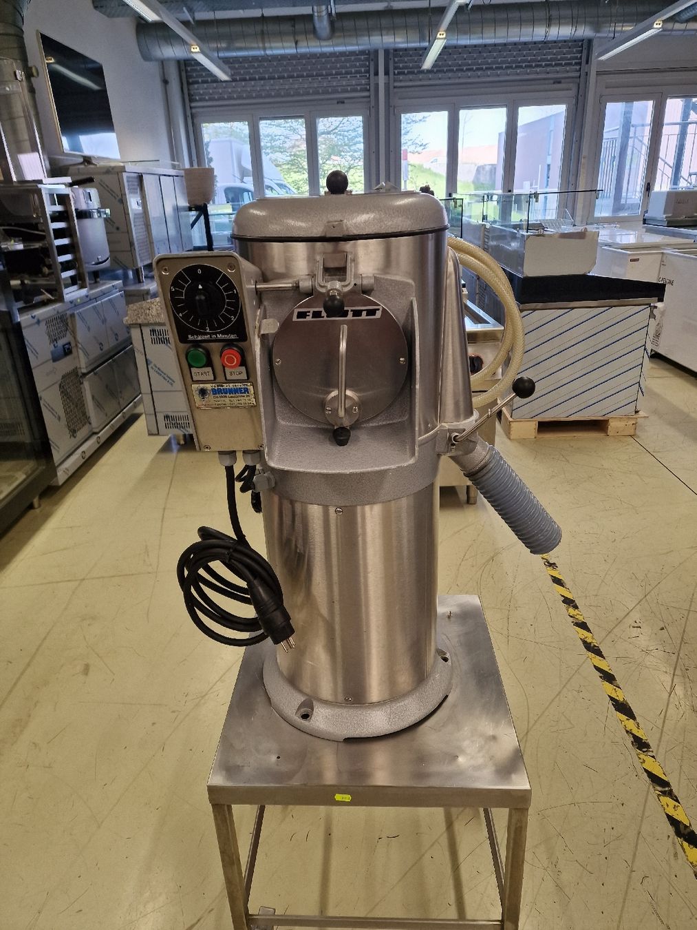 Brunner Anliker Elettrodomestici da cucina: Brunner  Kartofelschälmaschine – Usato da Niederwangen BE venduto da HasGastrobedarf 5