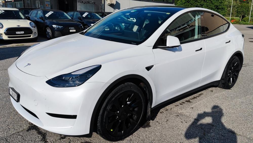 Tesla model Y RWD / vendita o cessione leasing