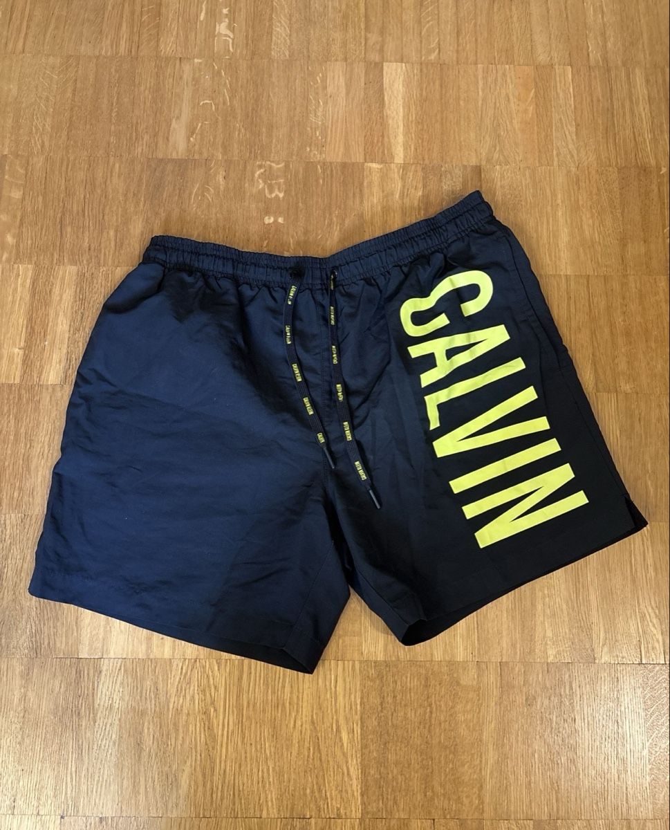 Calvin Klein Badehosen: Calvin Klein Swimtrunks/Badehosen  – Gebraucht aus Basel von bul_z6dk
