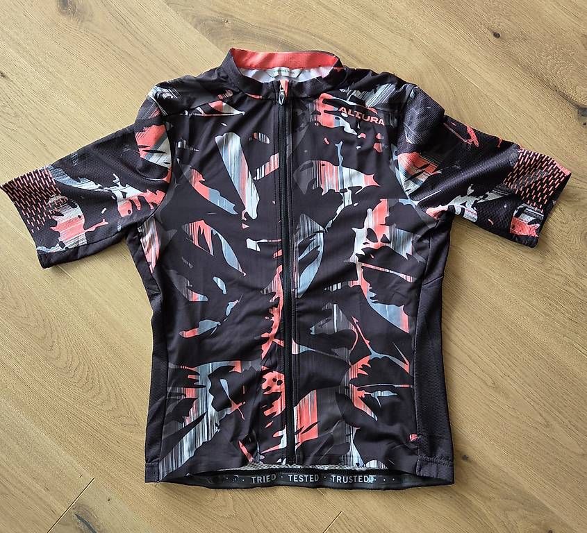 Canottiere & Pantaloni: Velotrikot Damen gr. 38 – Nuovo (secondo la descrizione) da Oberbüren venduto da Lupo_7kxf