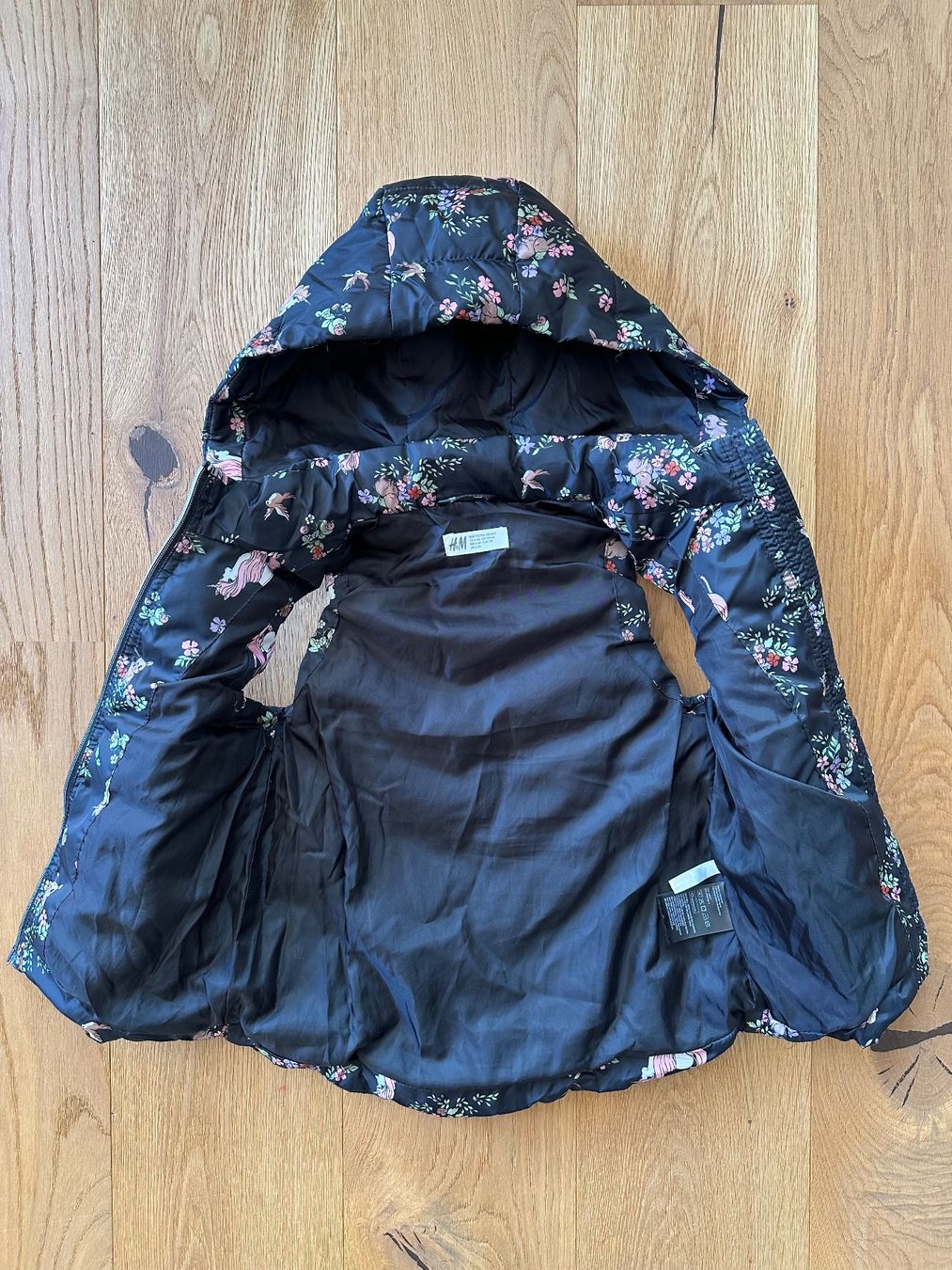 H&M Sonstige Mädchenkleider: Weste in Gr. 122/128 – Gebraucht aus Staldenried von Chleeblattji 2