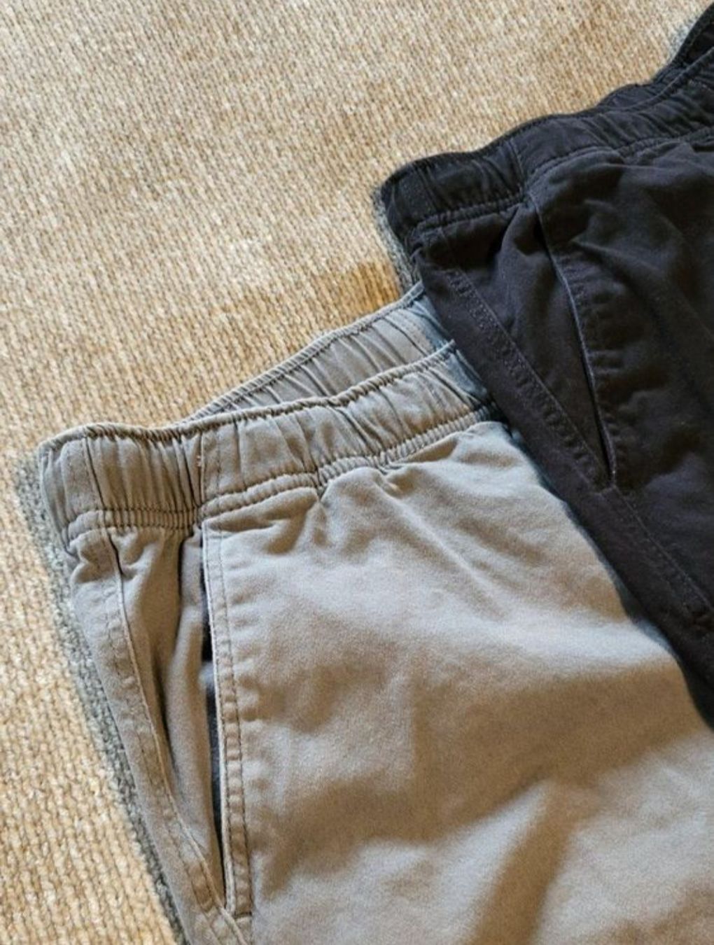 H&M Pantaloni: Hosen Gr 170 Relax fit – Usato da Binz venduto da julijuli 3