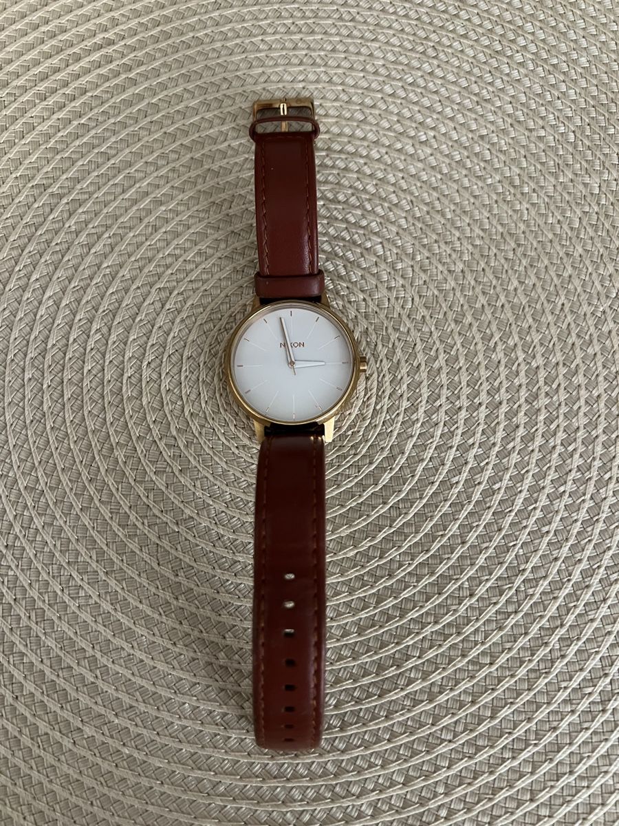 Nixon Orologi: Nixon Watch White Dial Brown Leather Strap Used – Usato da Zürich venduto da fomaz 1