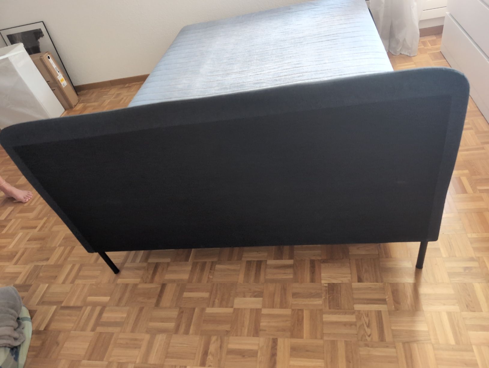 Ikea Letti: Bettgestell mit Matratze schwarz 140x200 cm – Nuovo (secondo la descrizione) da Alberswil venduto da __colafroeschli__ 2