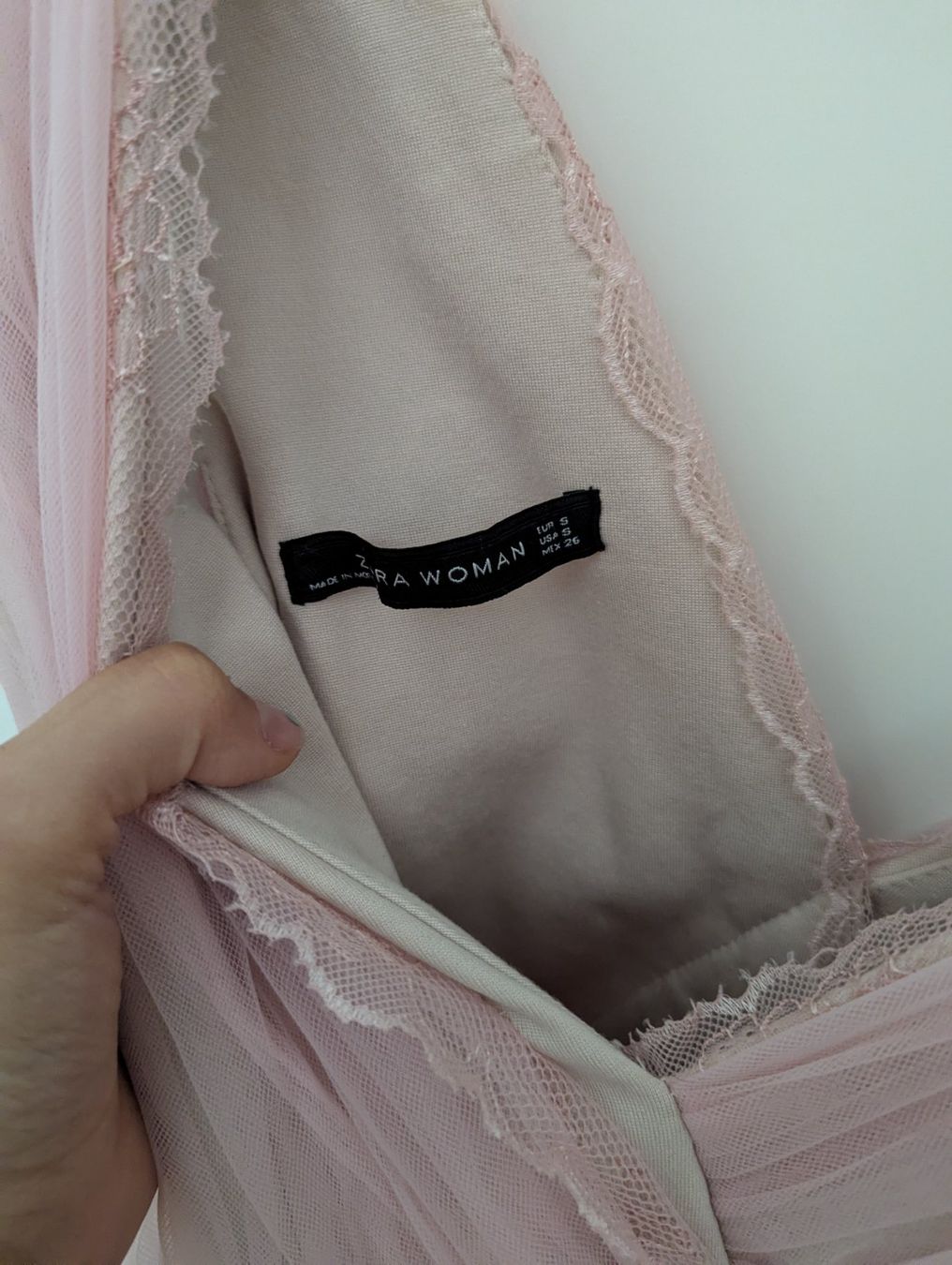 Kleider: Zara Damen Kleid rosa Tüll – Gebraucht aus Zürich von ale_ht7x 2