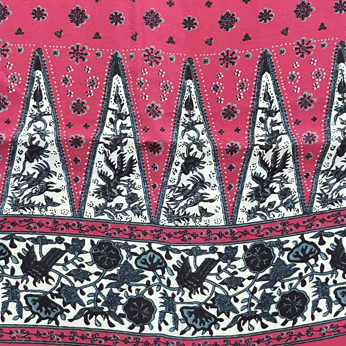 Foulards, Tücher & Schals: Foulard écharpe en soie vintage  – Neu (gemäss Beschreibung) aus Vuisternens-devant-Romont von ribouldog 3