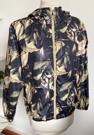 PULL BEAR Damen Übergangsjacke Windbreaker Blättermuster M