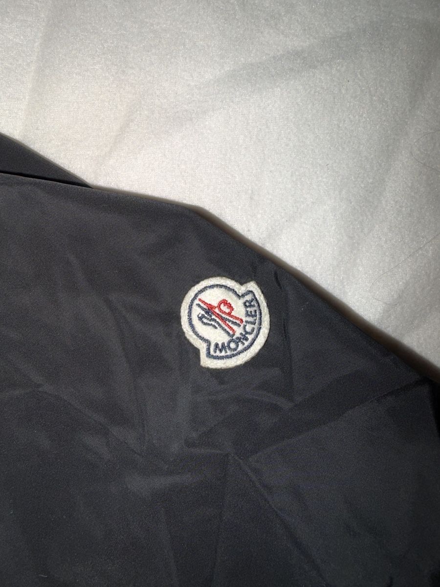 Moncler Giacche: Moncler Windbreaker Gr.L – Nuovo (secondo la descrizione) da St.Gallen venduto da chevyy 4