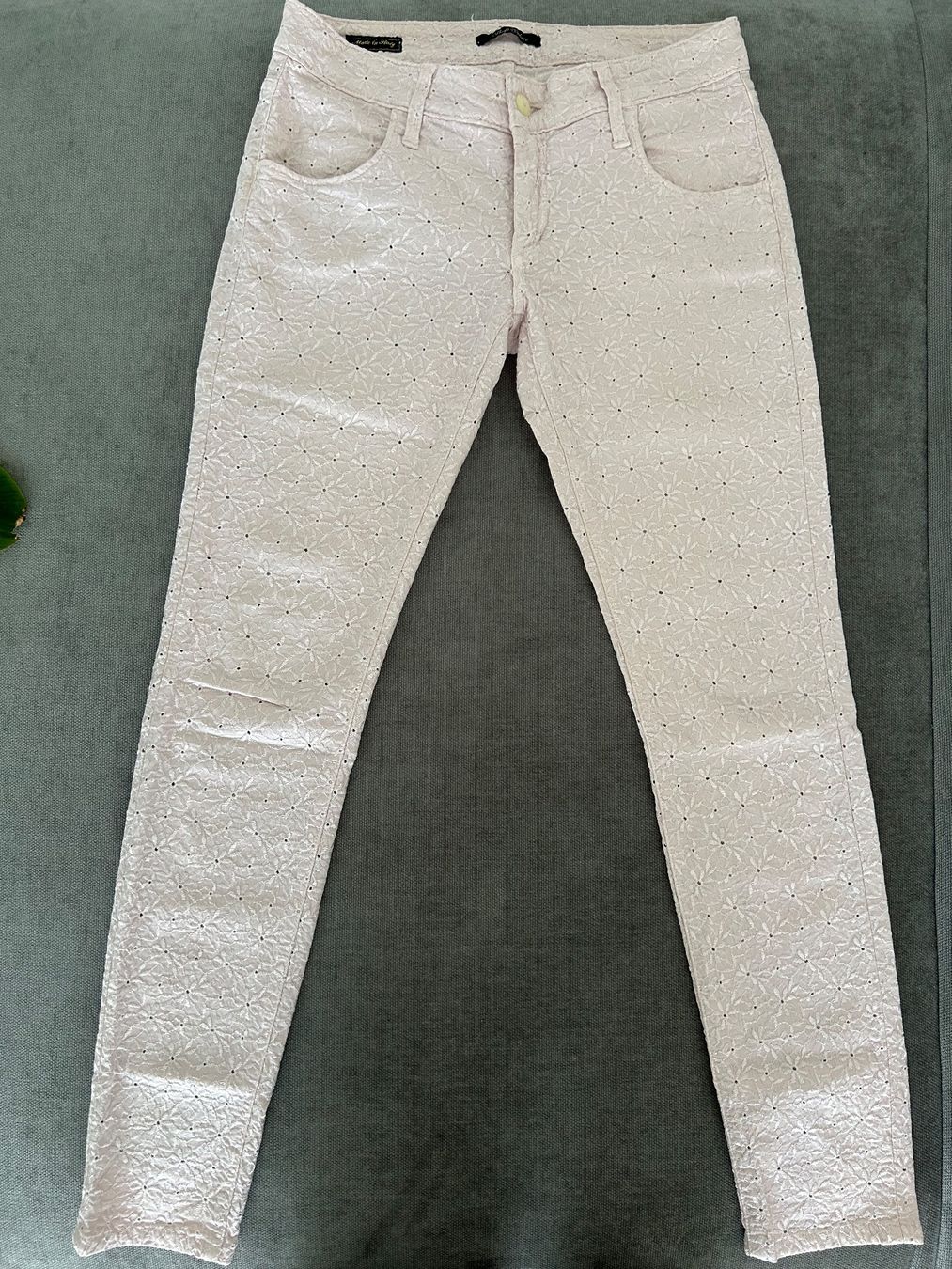 Hosen: Shaft Deluxe Sommerhose mit rosa Spitzenmuster – Gebraucht aus Wimmis von rimnakit