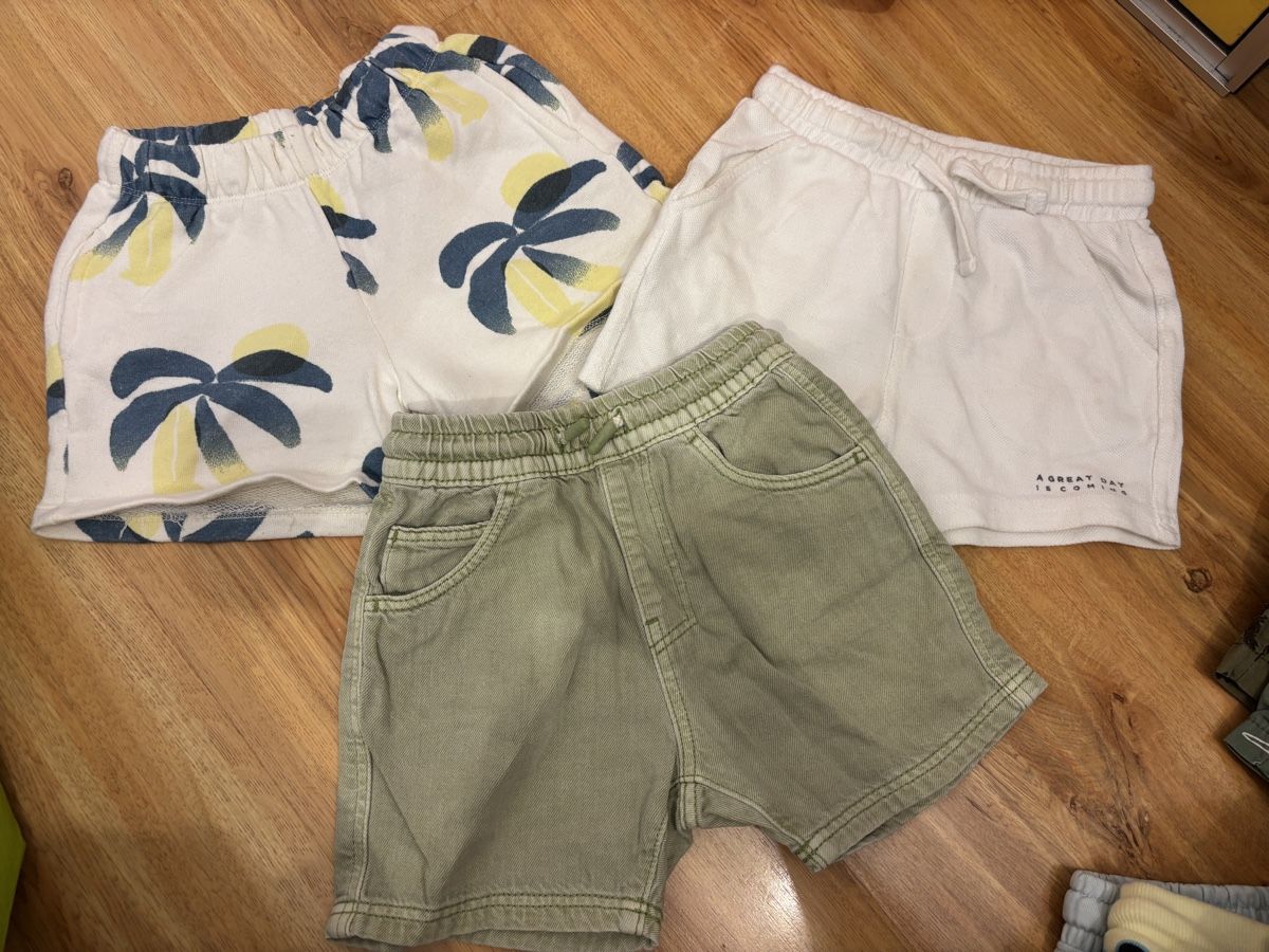 Zara Ensembles coordonnés: Jungenshorts – D'occasion à volketswil par Sisi521