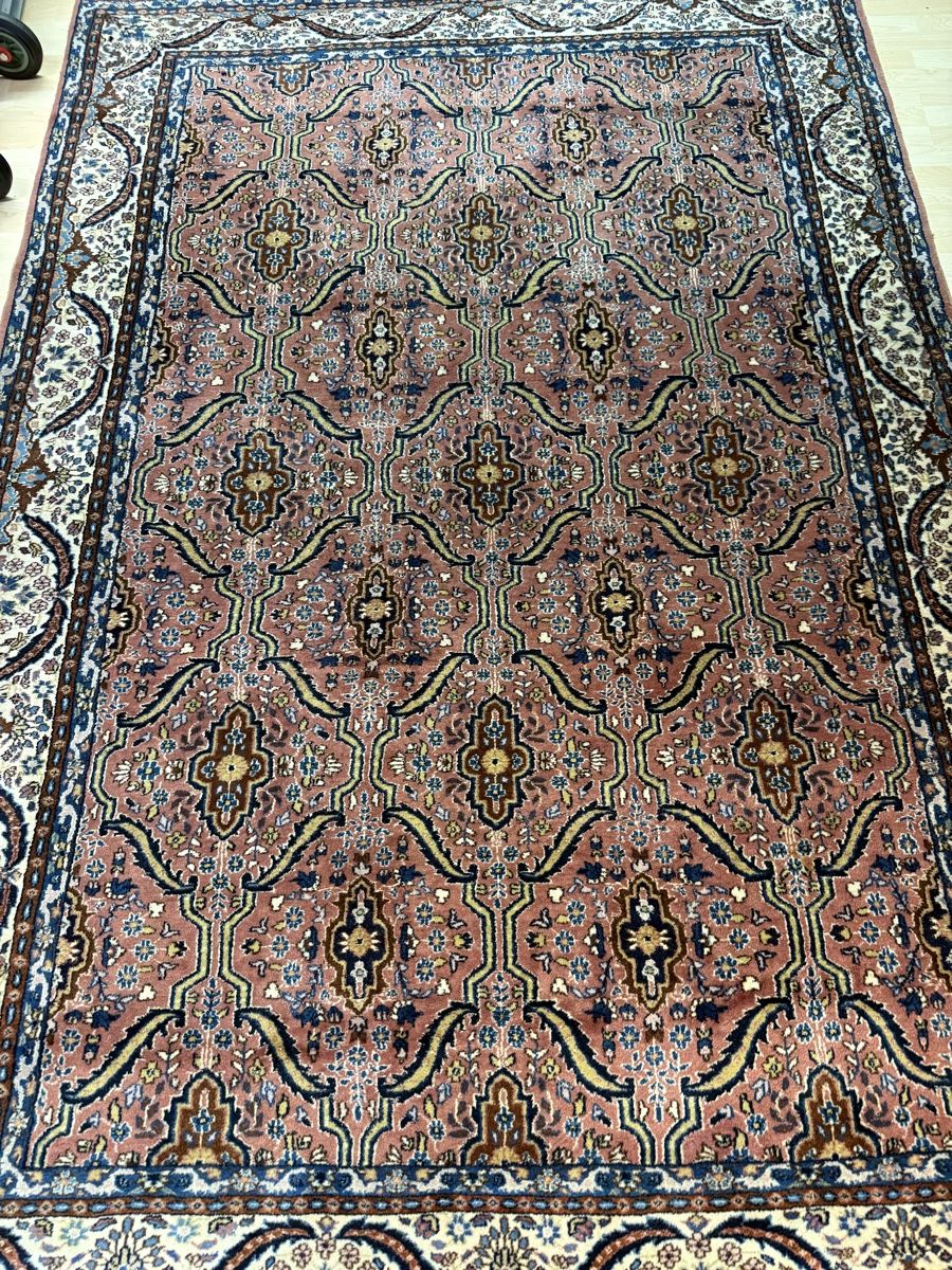 Tapis: Orientteppich  Handarbeit 302x197.cm – D'occasion à Büron par Filadefia-888