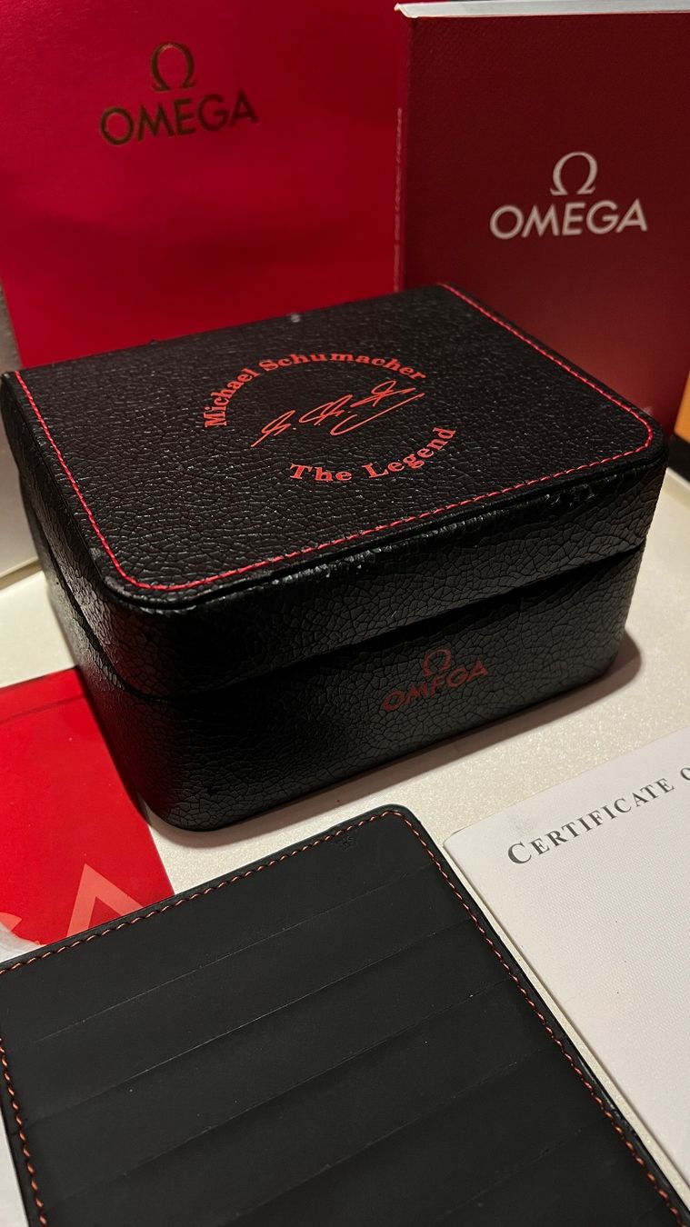 Omega Scatole porta orologi: Omega Speedmaster Racing Formula One Michael Schumacher Box – Usato da Niederurnen venduto da bueKingvest