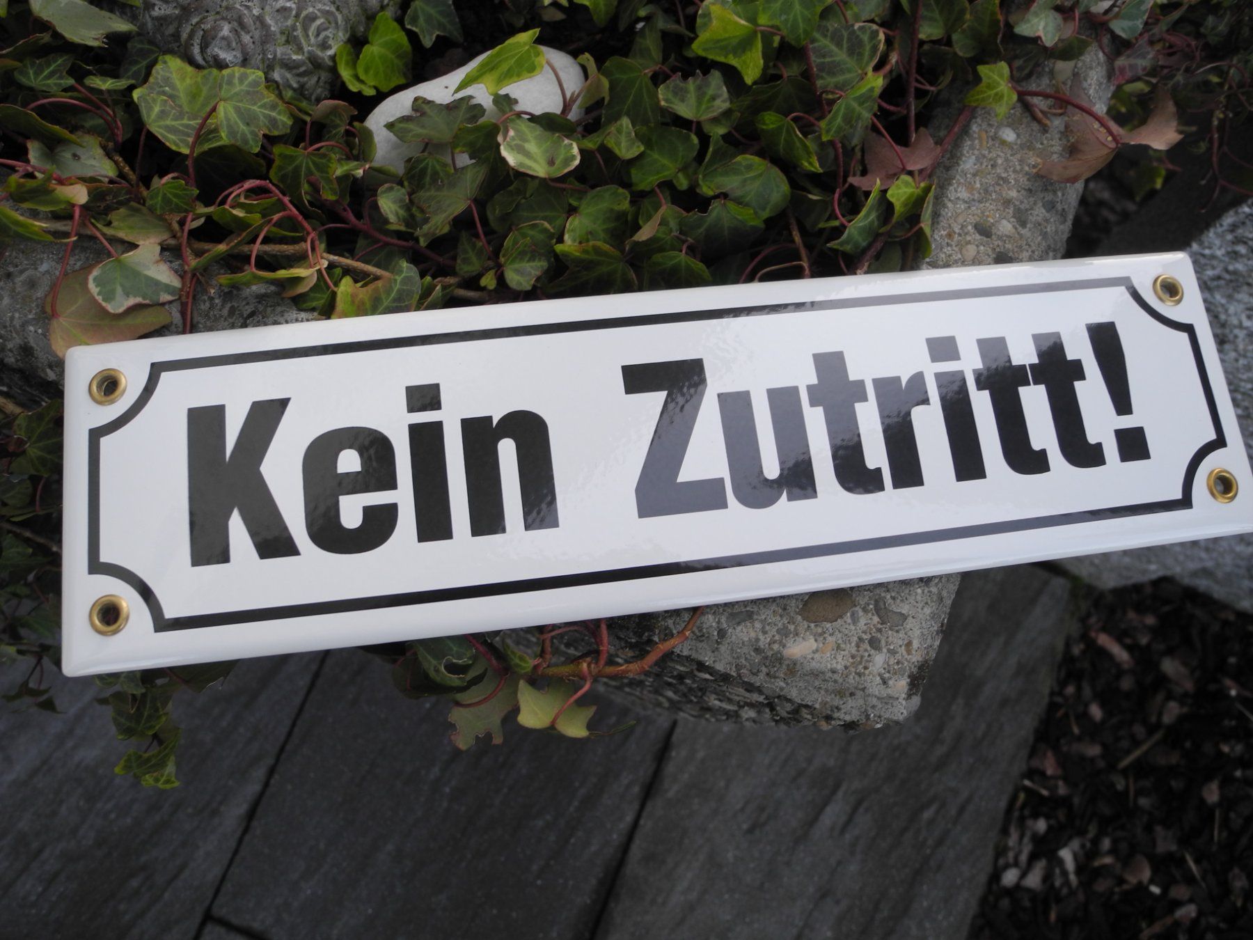 Insegne: KEIN ZUTRITT EMAIL – Usato da Reinach AG venduto da Huckleberrysix 2